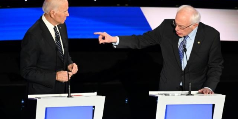 US Democrats lock horns over war, gender in last debate before Iowa
